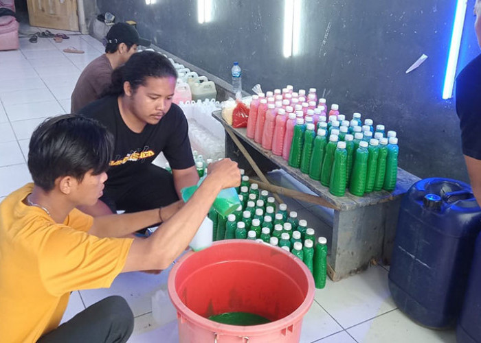 Ajib! Karang Taruna Desa Nusaherang Kembangkan Produksi Sabun