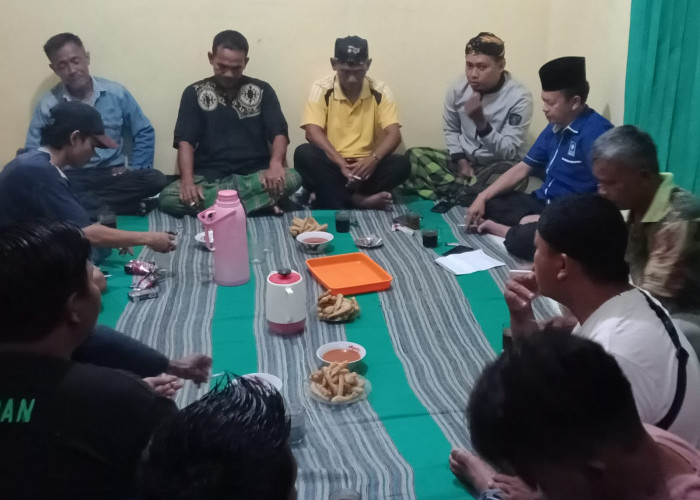 Jaring Suara untuk DPRD Kuningan, Bacaleg Abdul Haris Buka Bersama Bareng Warga