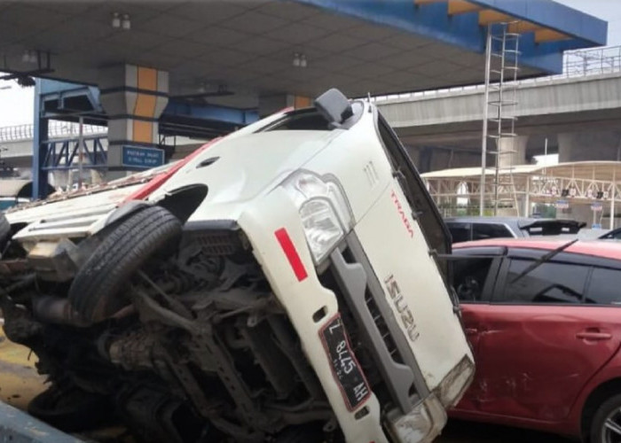 Sesumbar Sopir Truk Penyebab Kecelakaan di Gerbang Tol Halim Utama: Saya Beli Semua Mobil Itu