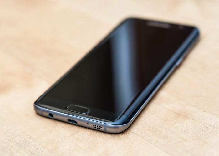 Hp Samsung 1 Jutaan Ini Masih Sangat Kompatibel Digunakan! Cek Spesifikasinya Disini