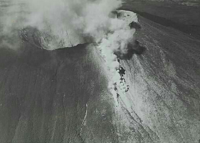 87 Tahun Lalu Gunung Ciremai Meletus, Sebaran Abu Capai 52.500 Km Persegi, Pernah Timbulkan Gempa Dahsyat
