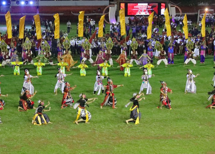 Libatkan Ratusan Pelajar, Tari Kolosal Ramaikan Opening Ceremony Porpemda Jabar di Stadion Mashud