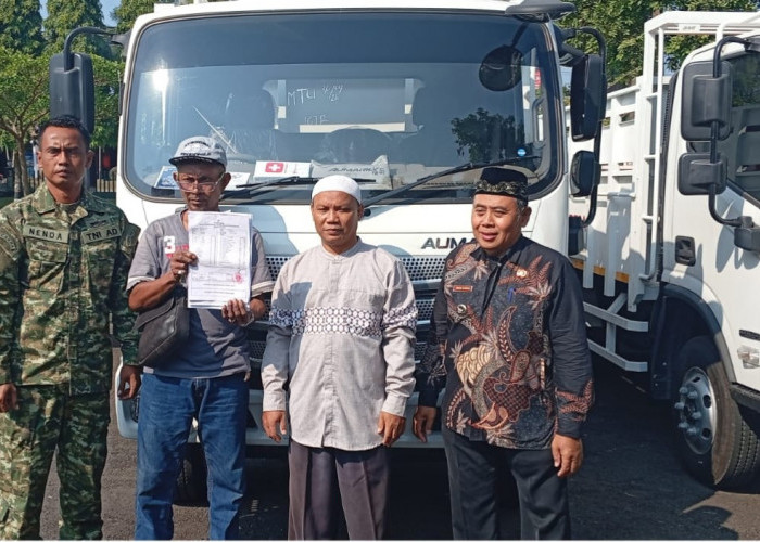 31 Desa di Kuningan Terima Truk Operasional Koperasi Desa