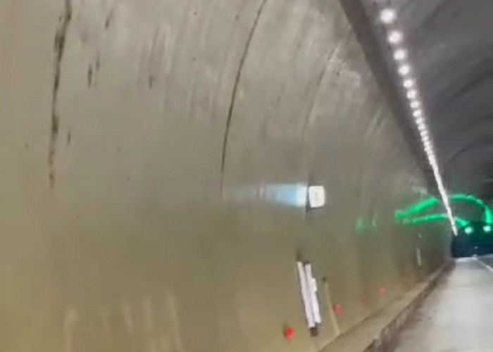 Ada 3 Retakan pada Dinding Twin Tunnel Tol Cisumdawu Akibat Gempa Sumedang