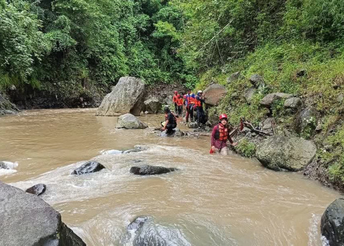 Pencarian Hari Kelima Masih Nihil, Tim SAR Sisir Sungai Kuningan-Cirebon