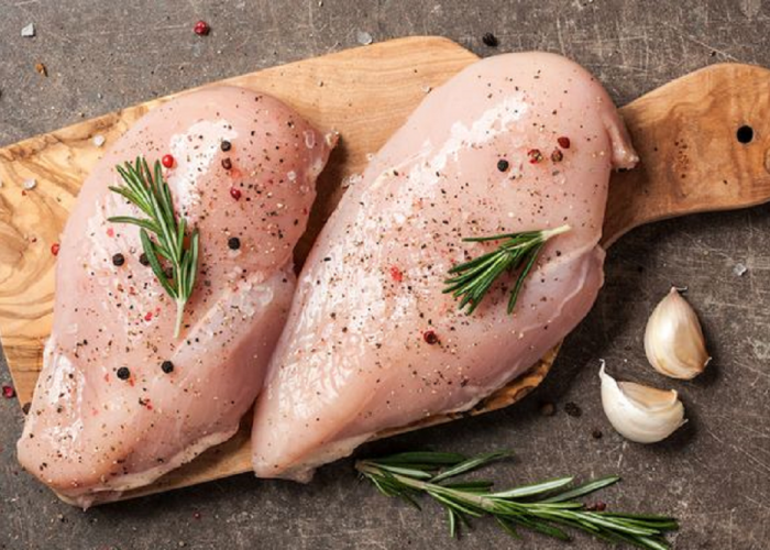 Dijamin Tahan Lama! Inilah Tips Menyimpan Daging Ayam Agar Tetap Segar Selama Bulan Ramadan