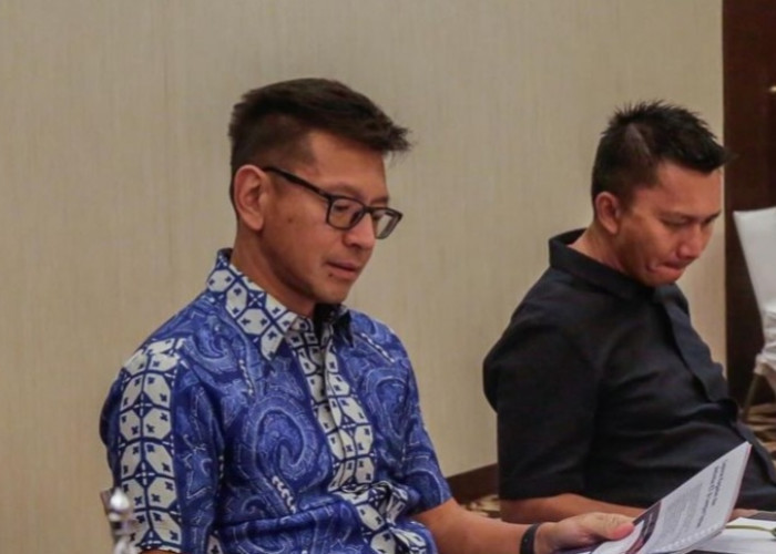 Bukan Gabung Dewa United, Teddy Tjahjono Resmi Jadi Komisaris PT LIB Usai Tinggalkan Persib Bandung