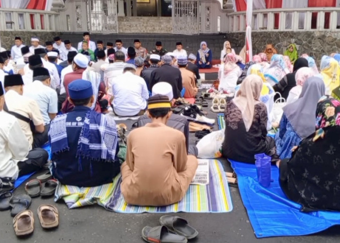 Minta Kuningan Aman, Bupati Dian Ajak Warga Instighosah Bersama