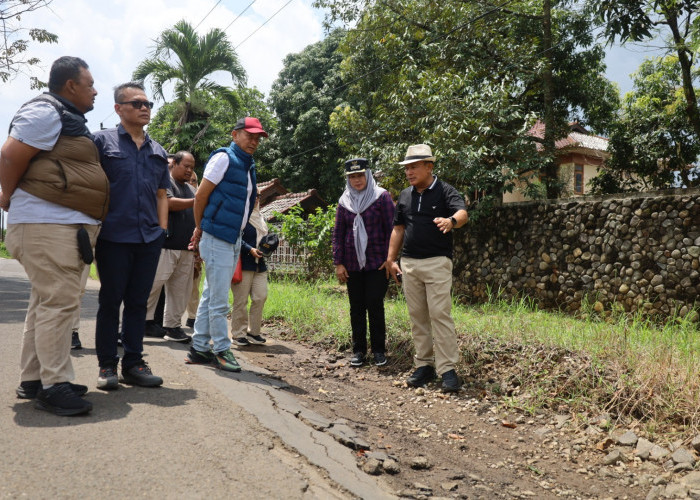 Jalan Kuningan Diperbaiki PUTR, Siap Sambut Mudik Lebaran 2025