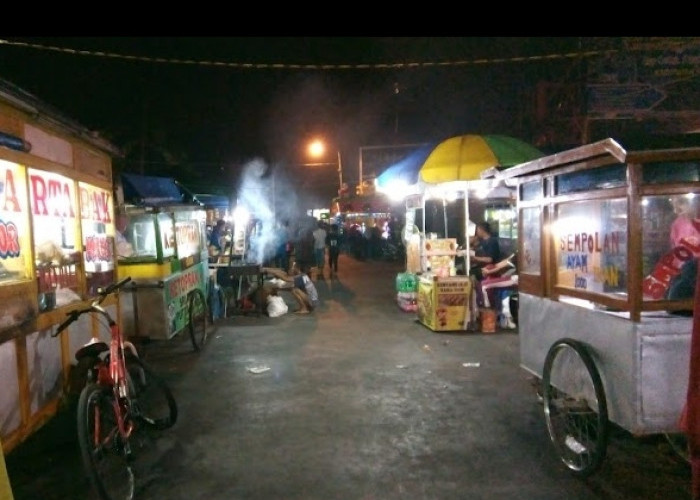 Mencicipi 'Street Food' di Tamcil (Taman Cilimus) Kuningan, Berikut 4 Tips Berburu Jajanan di Sini 