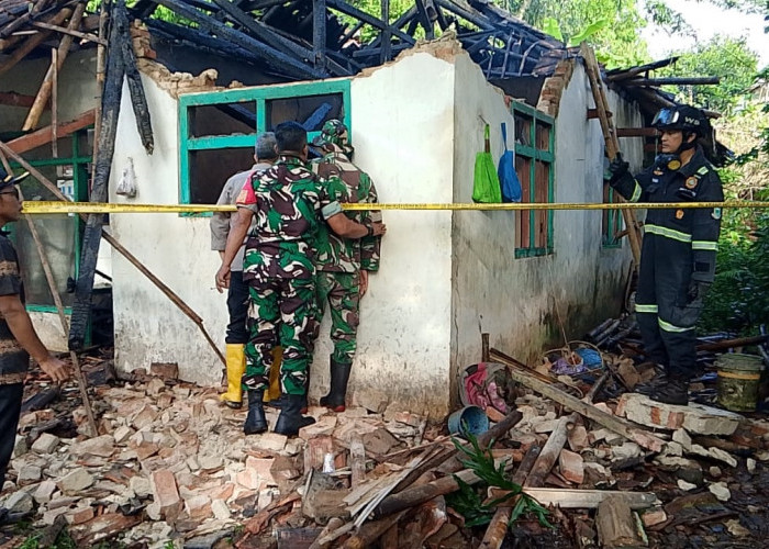 Rumah Terbakar di Desa Dukuh Maja, Seorang Lansia Tewas