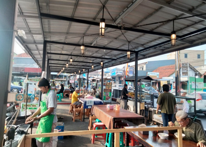 Tempat Kuliner Khas Rakyat di Hall Parkir Pasar Kalapagunung, Kuningan, Murah Meriah dan Bersih