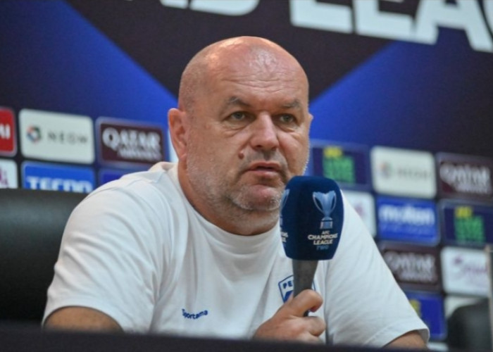 Punya Skuad Bertabur Bintang, Bojan Hodak Beberkan Tantangan Persib Musim Ini & Minta Dukungan Bobotoh