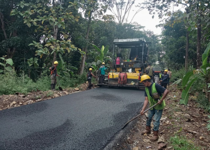 DAK Penugasan Rp29 Miliar untuk Kuningan, Ini 5 Ruas Jalan yang Sedang Diperbaiki