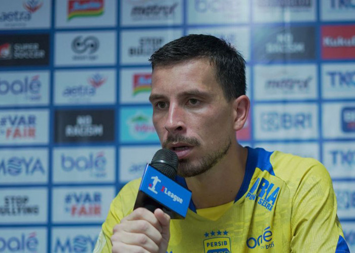 Thom Haye Mengaku Bingung Hadapi Tim Super League