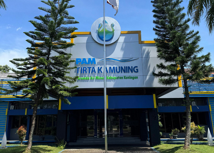 Terjadi Selisih Debit Air Cukup Besar ke Indramayu, Warga Cikalahang Curiga Ada Permainan