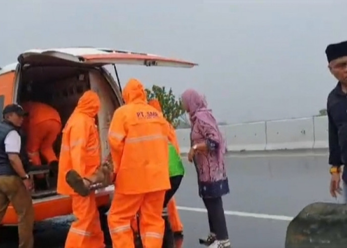 Mau Hadiri Perpisahan Bupati Kuningan di Semarang, Kepala Diskopdagperin Kecelakaan di Jalan Tol Trans Jawa