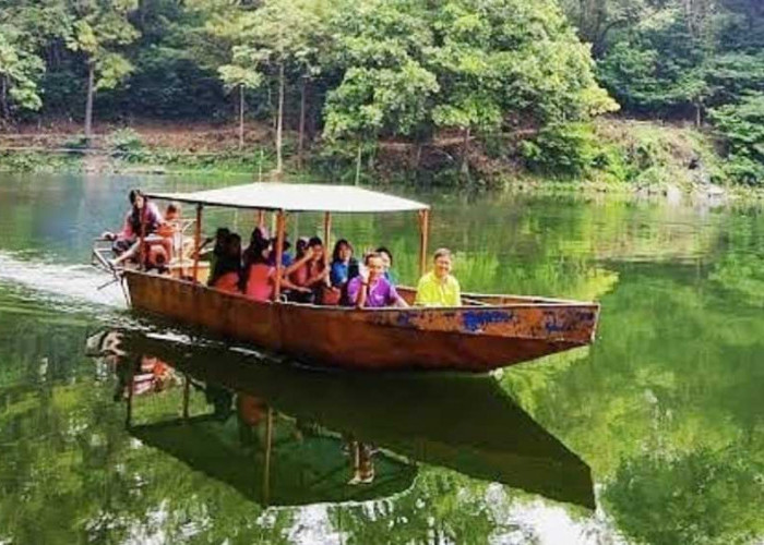 Telaga Remis, Destinasi Wisata yang Indah di Kuningan