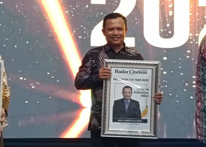 Rektor Uniku Terima Person Of The Year 2025 Radar Cirebon, Kategori Inovasi Pendidikan Tinggi