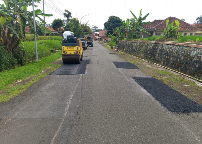 DAK Rp29 Miliar untuk Perbaikan Jalan Rusak Berat, Jalur Mudik Kuningan Mulus?