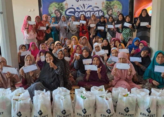 Erlazet Charity Gelar Bakti Sosial, Cek Kesehatan dan Pengobatan Gratis di Kuningan Jawa Barat