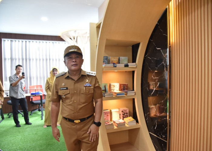 Perkuat Budaya Baca di Kalangan ASN, Pemkab Kuningan Hadirkan Taman Literasi