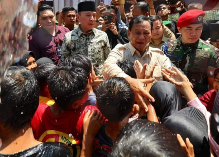 Sehari Sebelum Debat Cawapres, Prabowo Subianto ke Kuningan, Tiba-tiba ke Desa Terpencil Ini