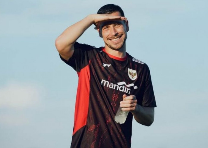 Thom Haye Kena Sanksi FIFA Setelah Tampil Gemilang di Laga Persib Bandung vs Selangor FC, Ada Apa? 