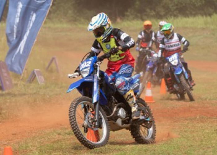 Dari Skutik Hingga Sport, Yamaha Sapu Bersih 7 Penghargaan di Event Otomotif Award 2026
