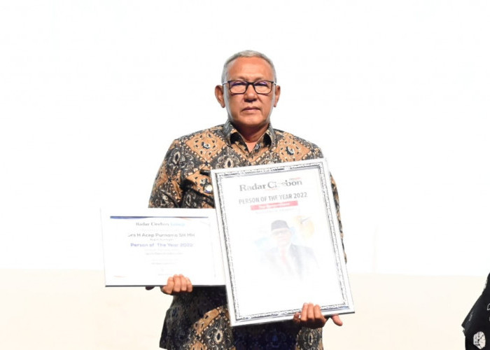 Bupati Acep Raih Penghargaan Top Goverment dari Radar Cirebon Group