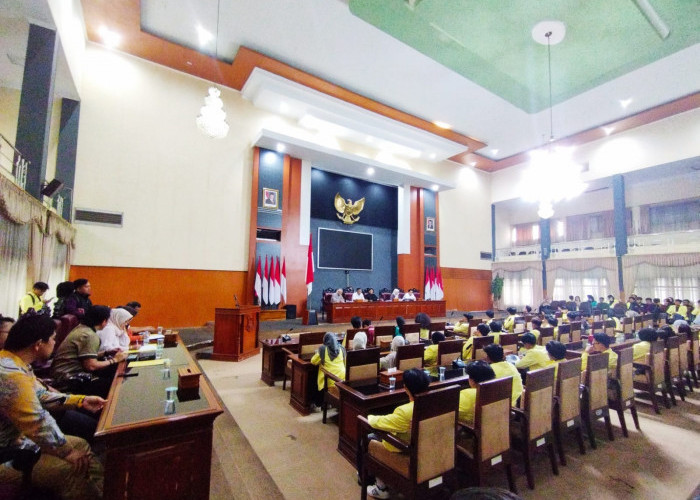 Mahasiswa Uniku Kritik Program MBG dan KDMP, DPRD Kuningan Sebut Kewenangan Daerah Terbatas