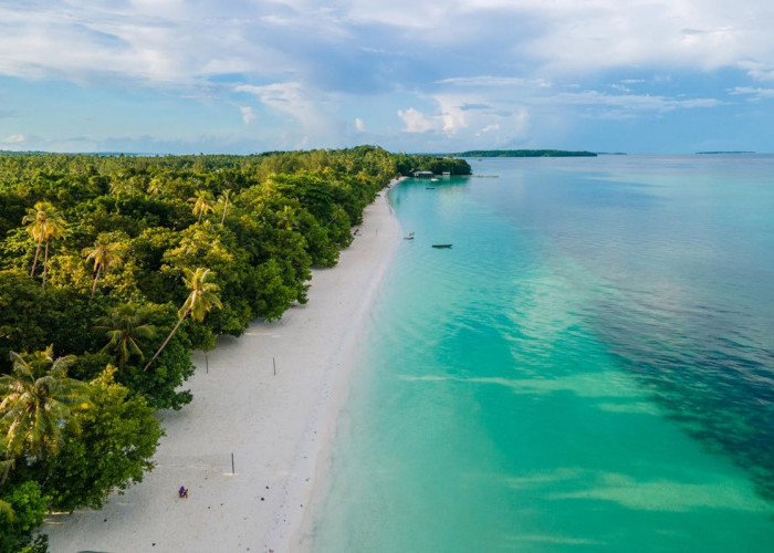 Bingung Cari Tempat Liburan? Ini Dia 7 Destinasi Wisata 'Tersembunyi' di Indonesia