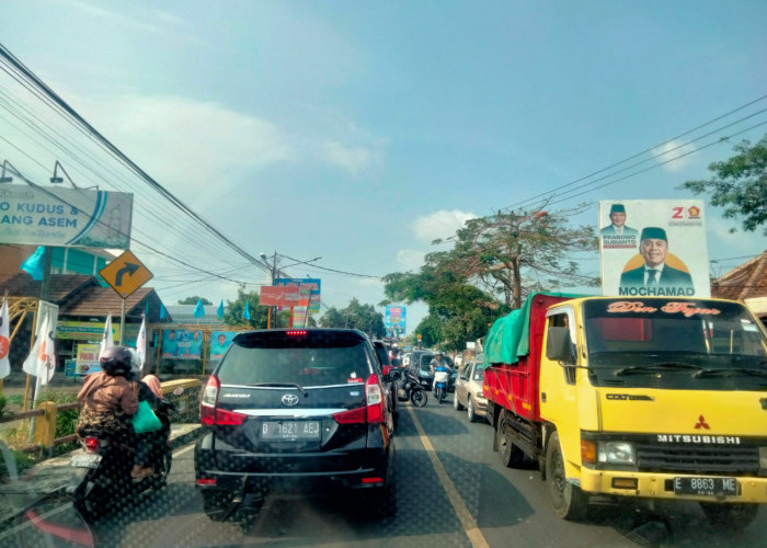 Imbas Penutupan Jalan Lingkar Timur Garatengah, Jalan Nasional Kuningan-Cirebon Sering Macet