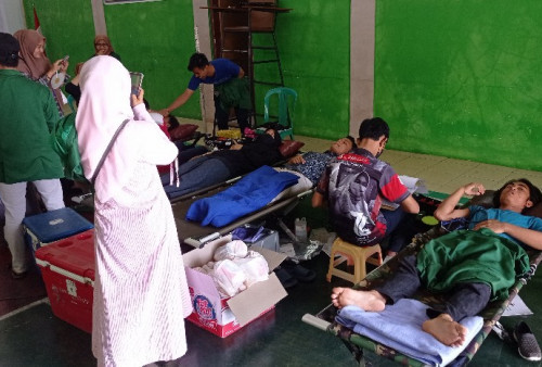 Mahasiswa IAIN Syekh Nurjati KKN di Desa Wanayasa, Akhir Kegiatan Dengan Donor Darah