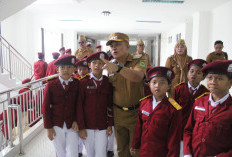 Bupati Kuningan Kenalkan Tugas Pimpinan ke Siswa Sekolah Rakyat