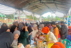 Warga Kuningan Serbu Gerakan Pangan Murah Dirahmati