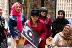 Classy Grls Day Out Kartini Day 'Dari Kebaya ke Jalan Raya'