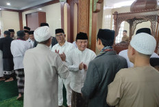 Ribuan Warga Shalat Ied di Masjid Syiarul Islam, Bupati Dian: Kuningan Kuat karena Kebersamaan