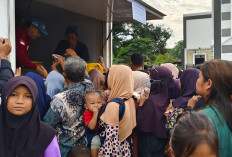 6,5 Ton Sembako Ludes Dalam Waktu 2 Jam, Pasar Murah Polres Kuningan