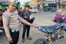 Knalpot Brong Ditertibkan, Polisi Kuningan Amankan 36 Motor 
