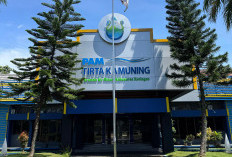 Terjadi Selisih Debit Air Cukup Besar ke Indramayu, Warga Cikalahang Curiga Ada Permainan