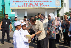 Khitanan Massal 151 Anak Warnai Hari Jadi ke-528 Kuningan