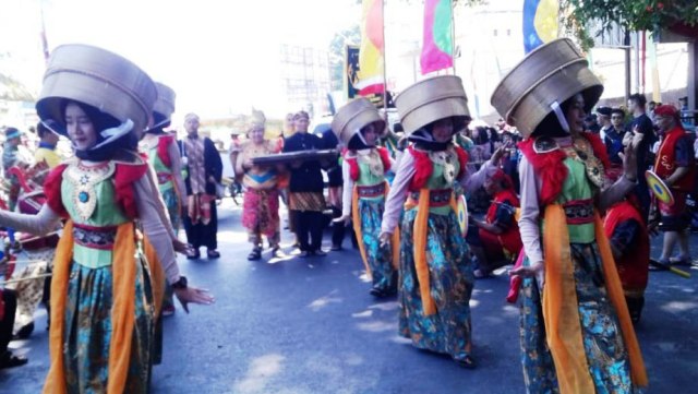 Wow, Karnaval Budaya Hari Jadi Kuningan Semarak