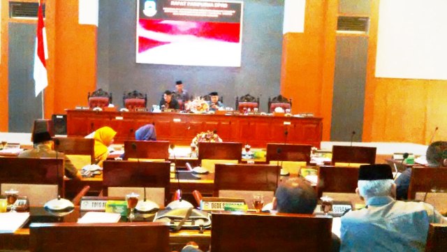 25 Anggota KKB Boikot Sidang Paripurna Tatib DPRD