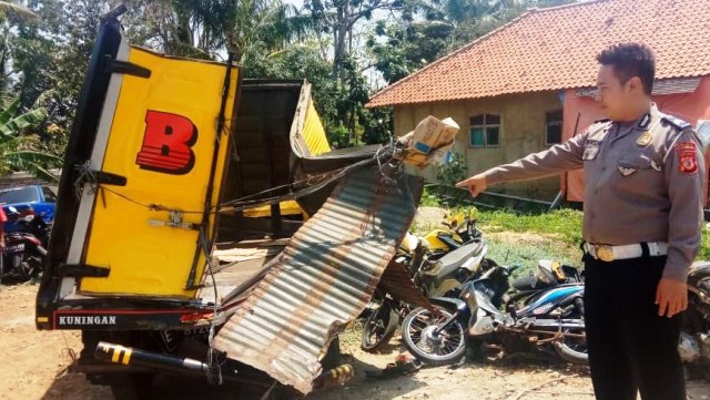 Sembilan Kendaraan Terlibat Tabrakan Beruntun