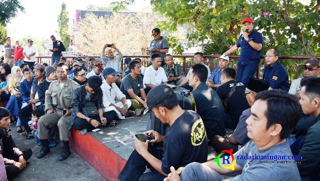 Sekda Sosialisasi Rehab Tamkot dengan PKL