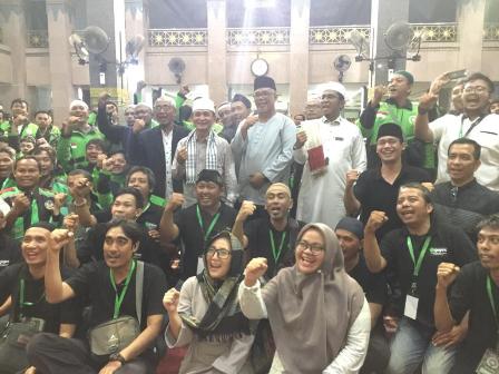 Memasuki Tahun Ketiga Hadir di Cirebon, Gojek Adakan Tabligh Akbar