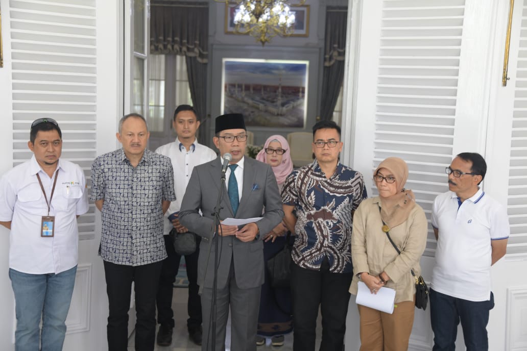 Pernah Preskon Bersama Menteri Perhubungan, Ridwan Kamil Cek Kesehatan
