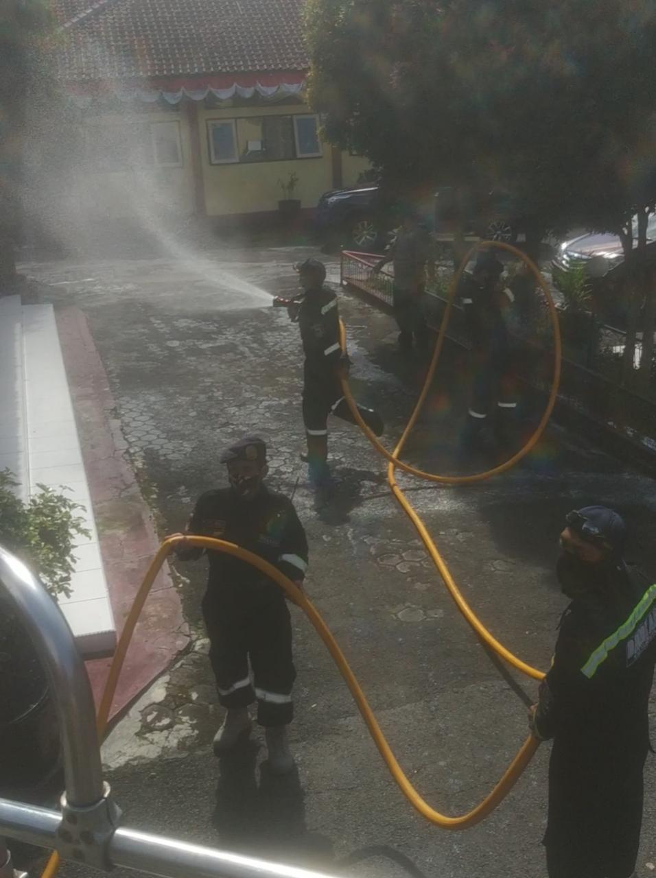 10.500 Liter Disinfektan Disemprotkan di Kota Hingga Cigugur