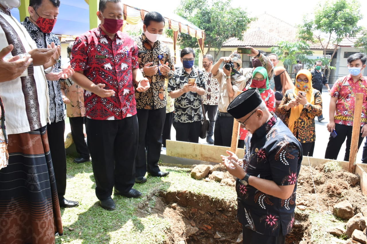 Masjid Al Falah di Dinas Pertanian Diperluas